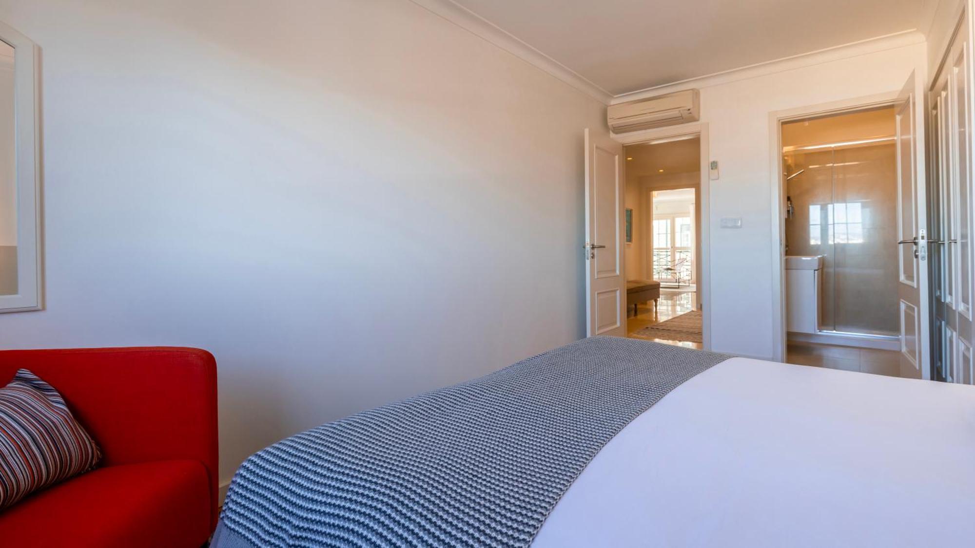 Stylish Apartment With Parking By Lovelystay Lisboa Εξωτερικό φωτογραφία
