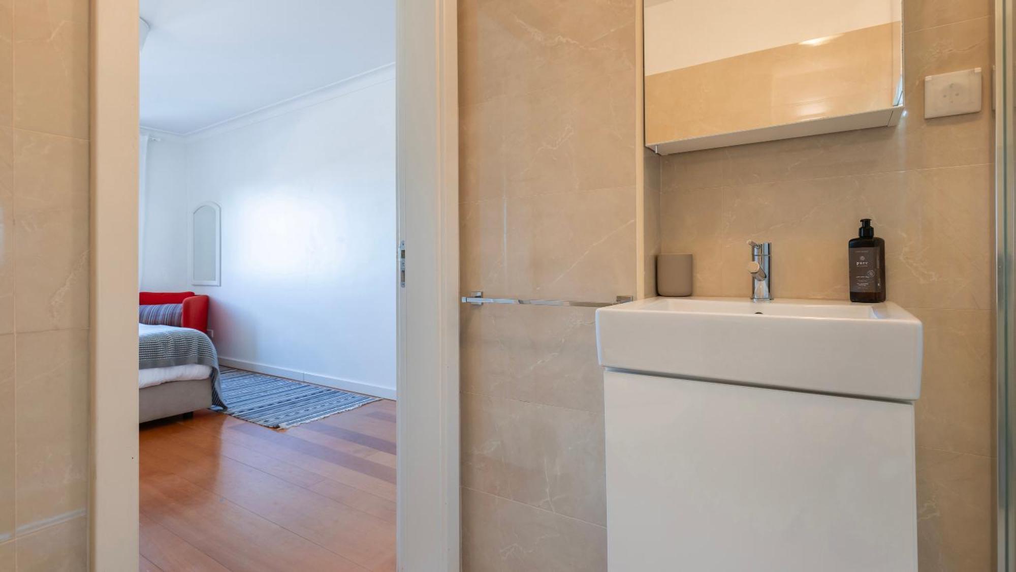 Stylish Apartment With Parking By Lovelystay Lisboa Εξωτερικό φωτογραφία