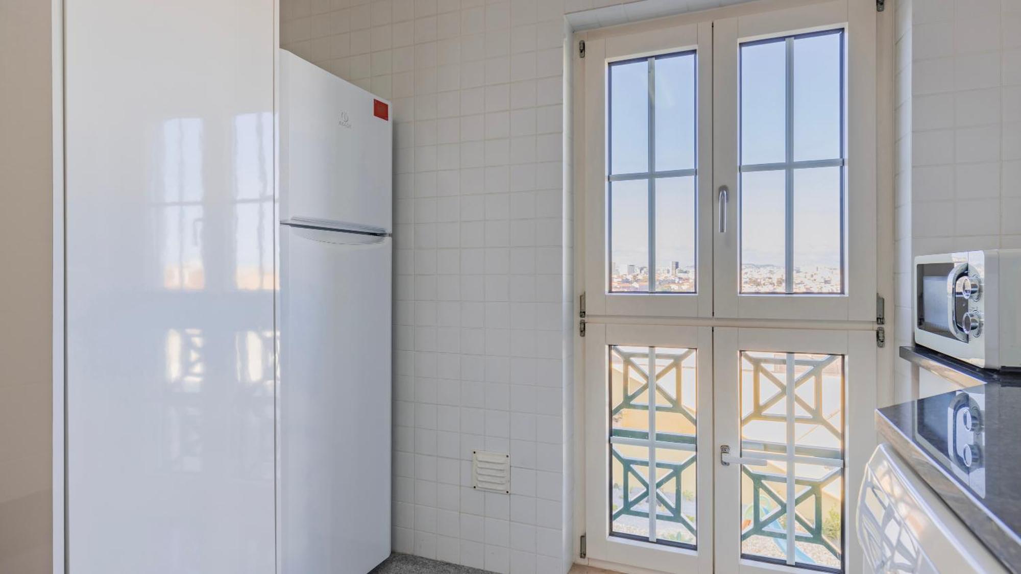 Stylish Apartment With Parking By Lovelystay Lisboa Εξωτερικό φωτογραφία